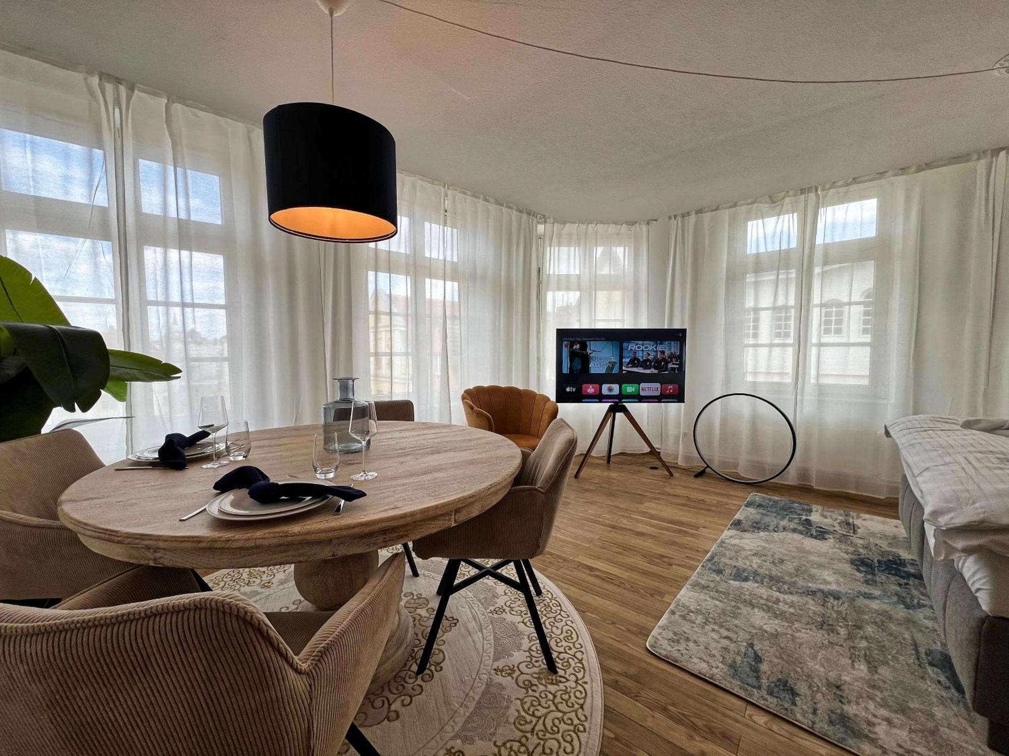 Nr 3 Lichtdurchflutetes Apartment Am Historischen Marktplatz 66 Qm #Cosiness Company 23 Schwerin  Buitenkant foto