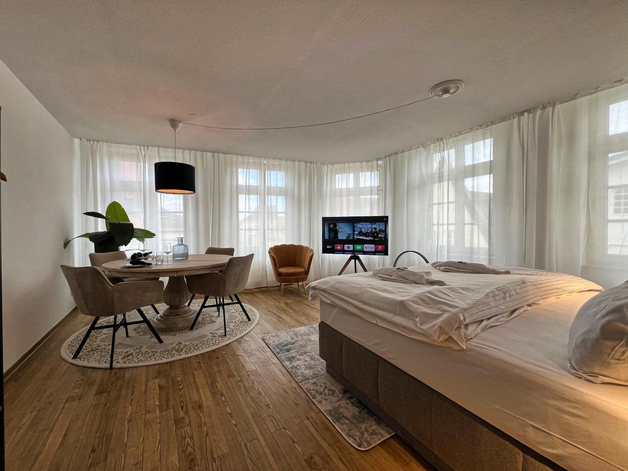 Nr 3 Lichtdurchflutetes Apartment Am Historischen Marktplatz 66 Qm #Cosiness Company 23 Schwerin  Buitenkant foto